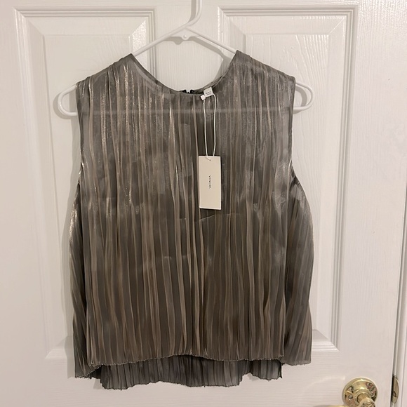 Vince Moonstone Iridescent Pleated Shell Sleeveless Top NWT Size Small - Picture 5 of 10
